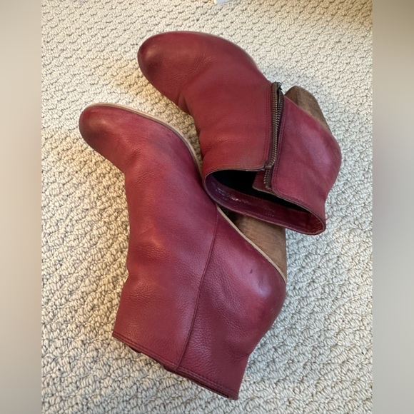 Fall themed Ombré Ankle booties - Picture 8 of 9